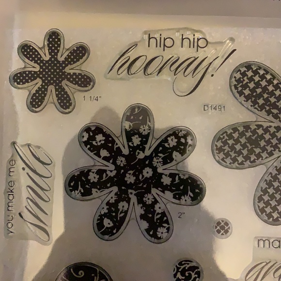 Horray Bouquet stamp set - Picture 3 of 8